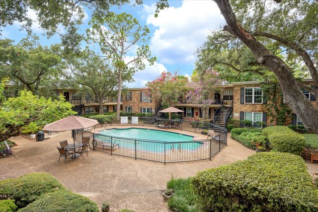 3224 Timmons Lane 143, Houston, TX 77027