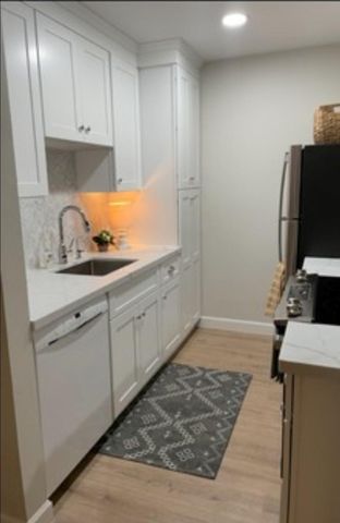 3224 Timmons Lane 143, Houston, TX 77027