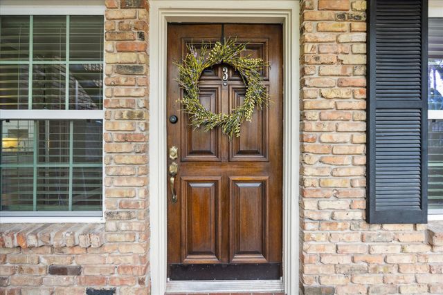 3224 Timmons Lane 143, Houston, TX 77027