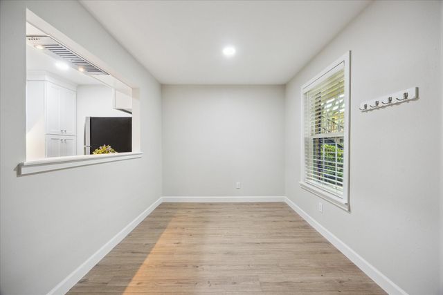 3224 Timmons Lane 143, Houston, TX 77027