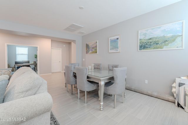 10245 S Wheel Spoke Lane, Vail, AZ 85641