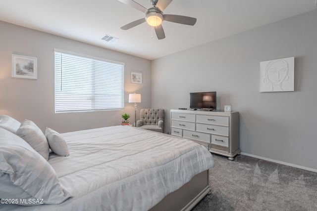 10245 S Wheel Spoke Lane, Vail, AZ 85641