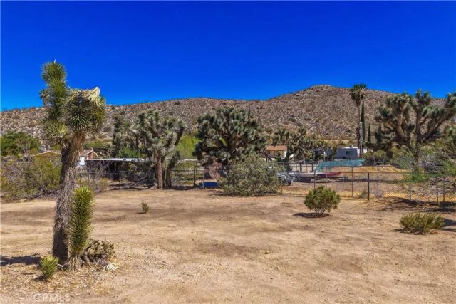 7817 Valley Vista Avenue, Yucca Valley, CA 92284