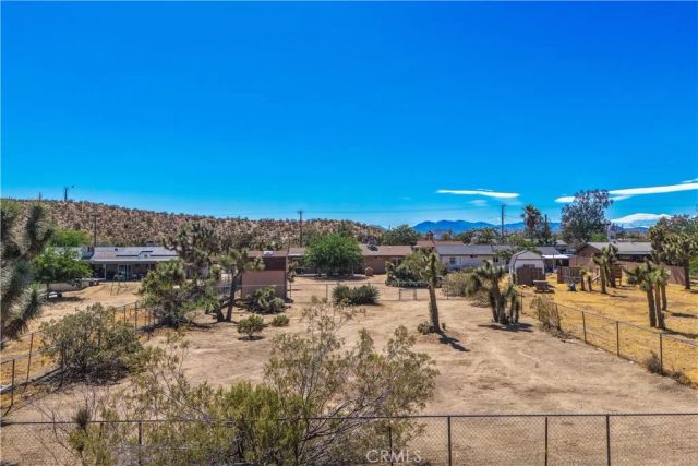7817 Valley Vista Avenue, Yucca Valley, CA 92284