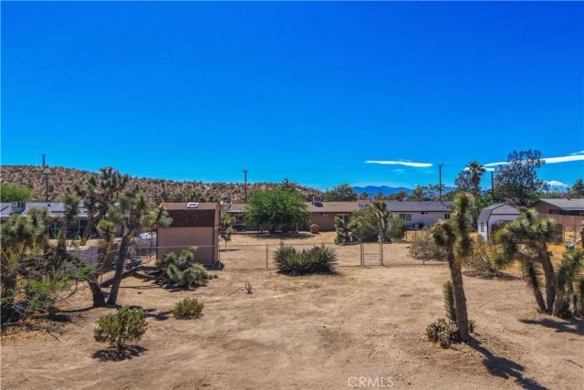 7817 Valley Vista Avenue, Yucca Valley, CA 92284