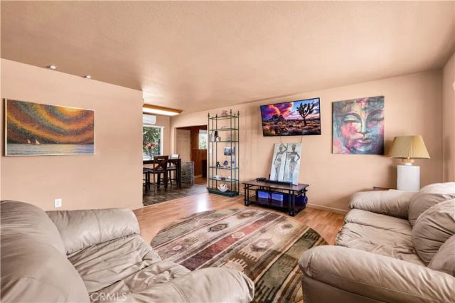 7817 Valley Vista Avenue, Yucca Valley, CA 92284