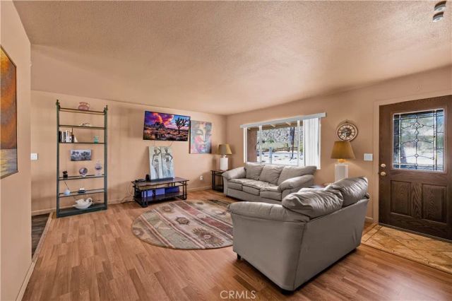 7817 Valley Vista Avenue, Yucca Valley, CA 92284