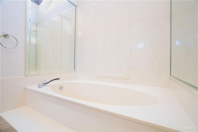 501 W Esperanza Avenue, Mcallen, TX 78501