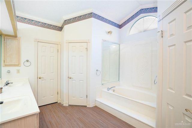 501 W Esperanza Avenue, Mcallen, TX 78501