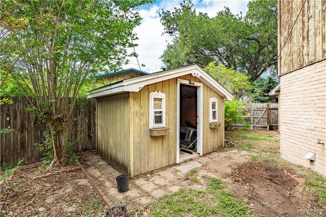 501 W Esperanza Avenue, Mcallen, TX 78501