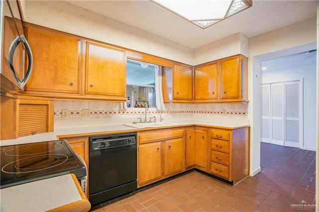 501 W Esperanza Avenue, Mcallen, TX 78501