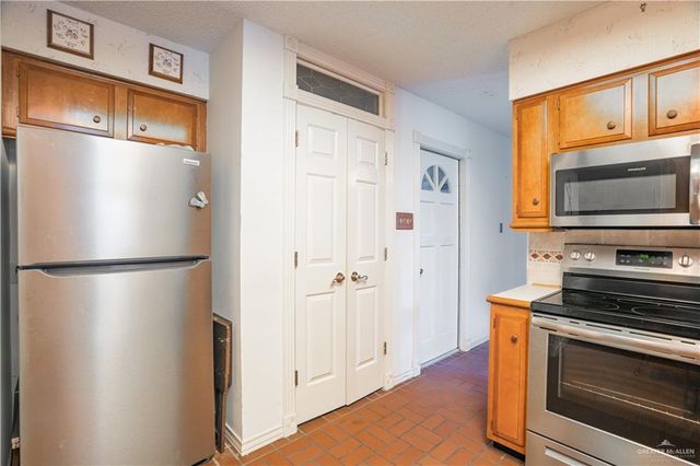 501 W Esperanza Avenue, Mcallen, TX 78501