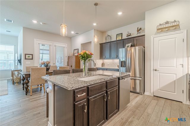 138 Harborside Drive 101, San Marcos, TX 78666