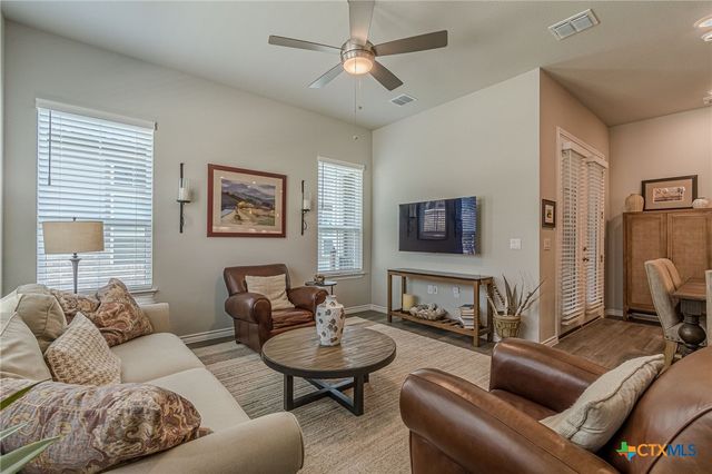 138 Harborside Drive 101, San Marcos, TX 78666