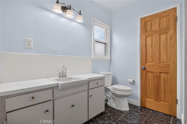 10343 Memory Park, San Fernando, CA 91345