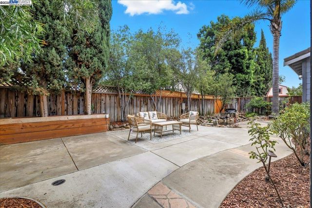 38393 Amaryllis Pl, Newark, CA 94560