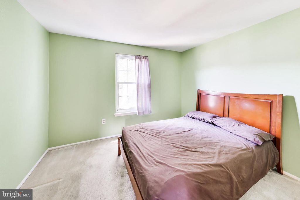 Image 11 of property listing at 2318 MITCHELLVILLE RD, Bowie, MD 20716
