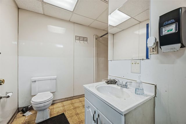 4301 Main St, Bloomfield, PA 15224