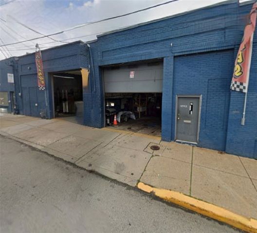 4301 Main St, Bloomfield, PA 15224