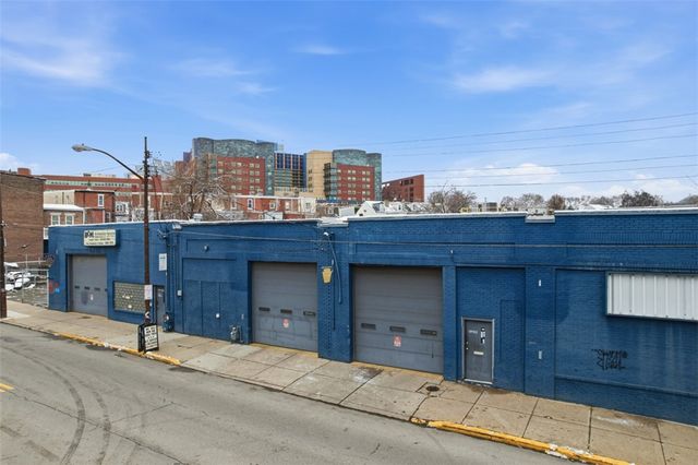 4301 Main St, Bloomfield, PA 15224