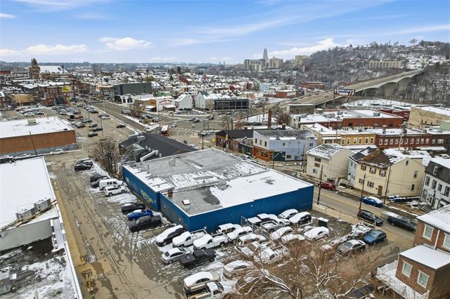 4301 Main St, Bloomfield, PA 15224