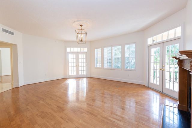 147 S INTERLACHEN AVENUE 202, Winter Park, FL 32789