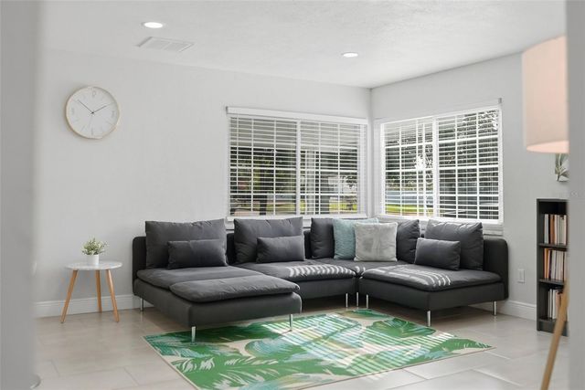 6531 2ND AVENUE S, St Petersburg, FL 33707