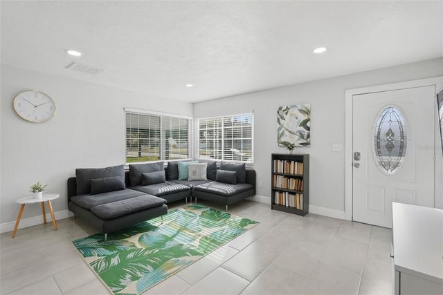 6531 2ND AVENUE S, St Petersburg, FL 33707