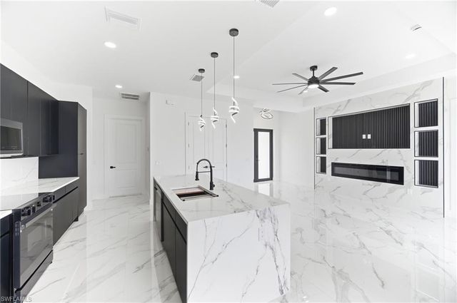 1013 Anson AVE, Lehigh Acres, FL 33971