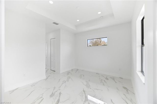 1013 Anson AVE, Lehigh Acres, FL 33971