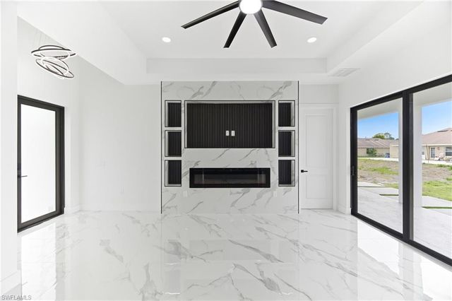 1013 Anson AVE, Lehigh Acres, FL 33971