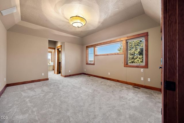 16030 SW Canyon View Place, Terrebonne, OR 97760