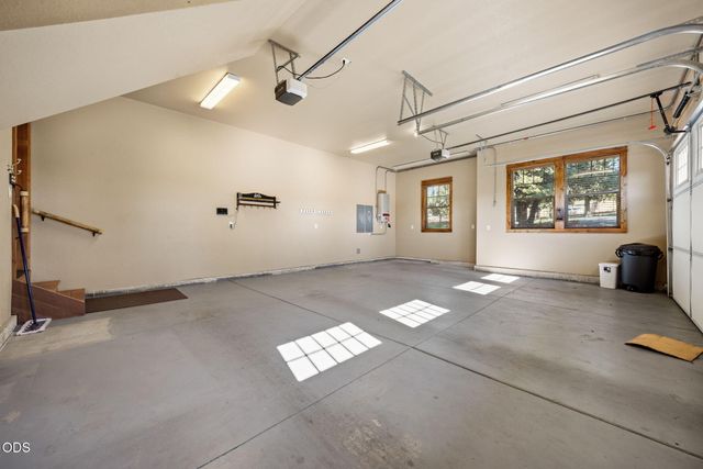 16030 SW Canyon View Place, Terrebonne, OR 97760
