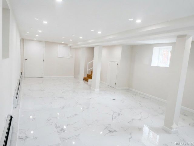 2431 Deerfield Road, Far Rockaway, NY 11691