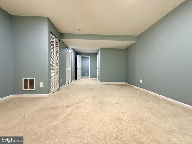 1874 TIGER LILY CIR, Woodbridge, VA 22192