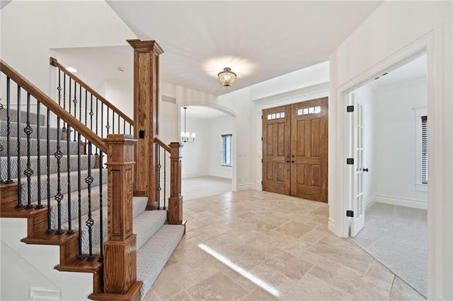 16199 Overbrook Lane, Stilwell, KS 66085