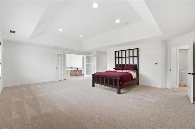 16199 Overbrook Lane, Stilwell, KS 66085