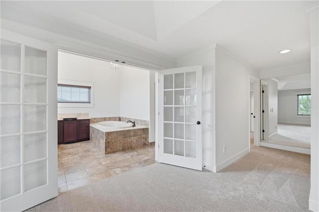 16199 Overbrook Lane, Stilwell, KS 66085