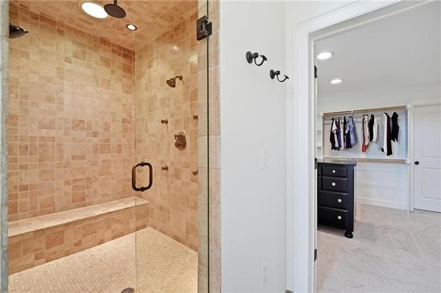 16199 Overbrook Lane, Stilwell, KS 66085