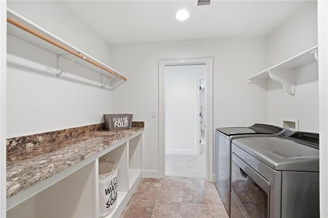 16199 Overbrook Lane, Stilwell, KS 66085