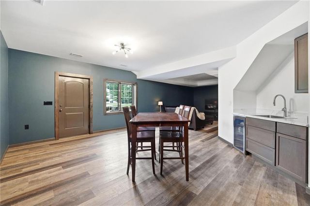 16199 Overbrook Lane, Stilwell, KS 66085