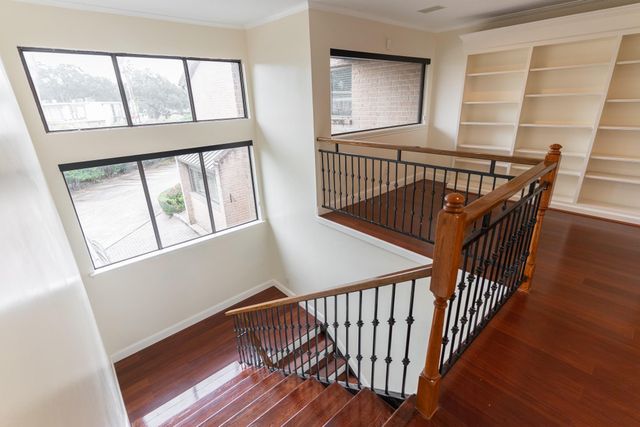 8800 Woodway Drive 10, Houston, TX 77063
