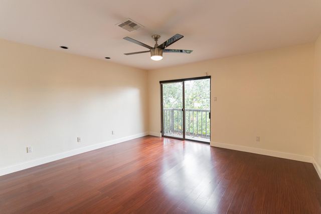 8800 Woodway Drive 10, Houston, TX 77063