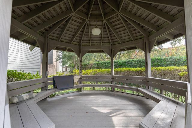 8800 Woodway Drive 10, Houston, TX 77063