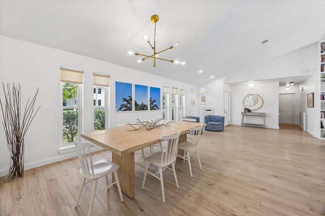 1031 Chamboard Lane, Houston, TX 77018