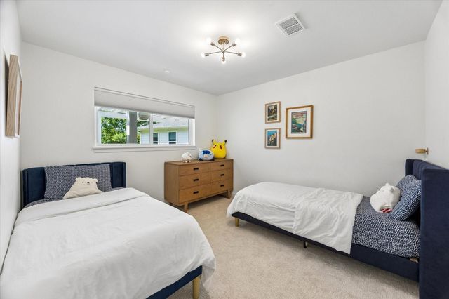 1031 Chamboard Lane, Houston, TX 77018