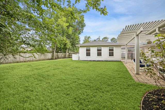 1031 Chamboard Lane, Houston, TX 77018