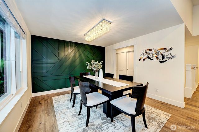 13702 173rd Place NE, Redmond, WA 98052