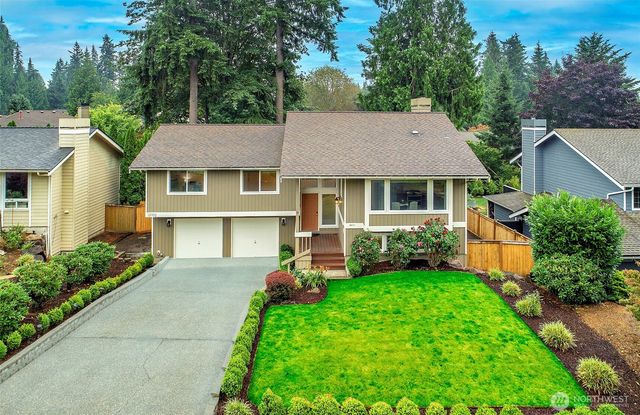 13702 173rd Place NE, Redmond, WA 98052
