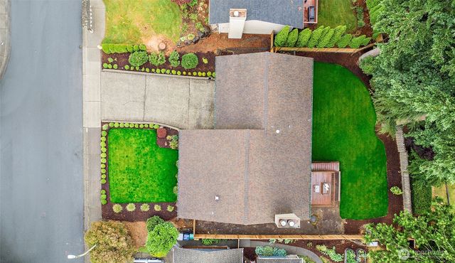 13702 173rd Place NE, Redmond, WA 98052